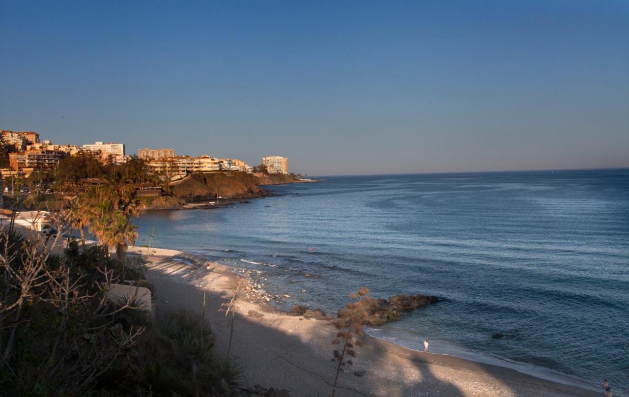 Agradable Adosado Con Piscina La Hidalga Villa Benalmádena Buitenkant foto