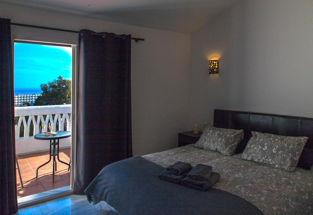 Agradable Adosado Con Piscina La Hidalga Villa Benalmádena Buitenkant foto