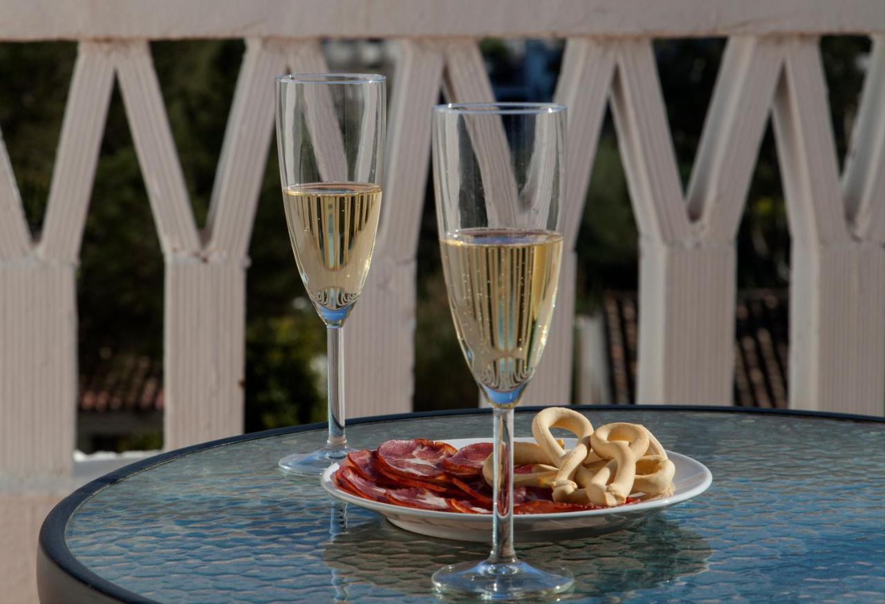 Agradable Adosado Con Piscina La Hidalga Villa Benalmádena Buitenkant foto
