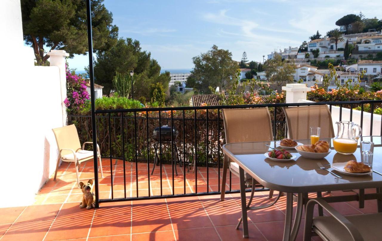 Agradable Adosado Con Piscina La Hidalga Villa Benalmádena Buitenkant foto