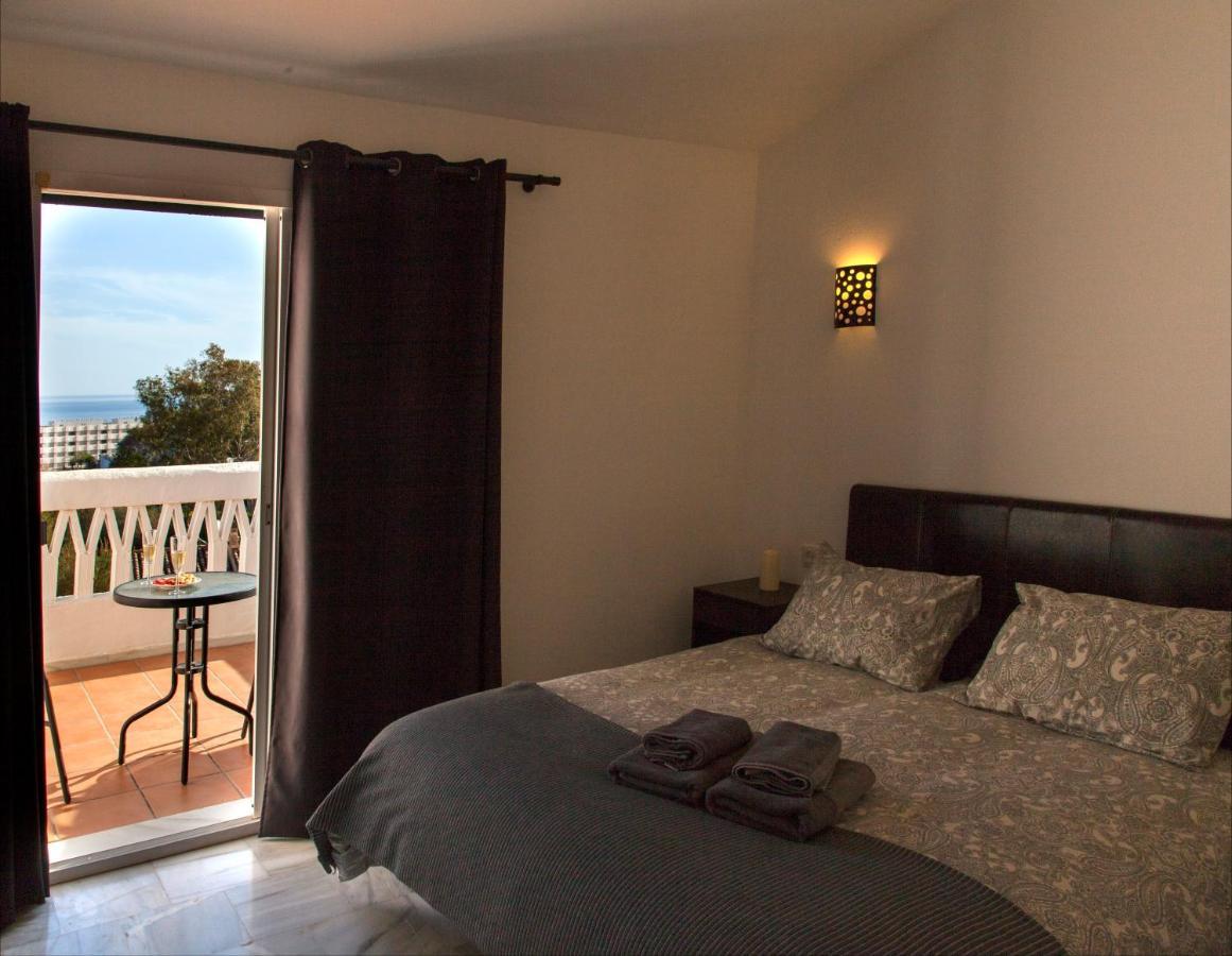 Agradable Adosado Con Piscina La Hidalga Villa Benalmádena Buitenkant foto