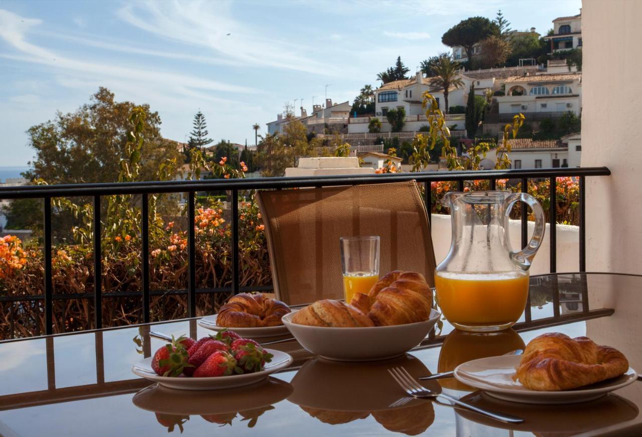 Agradable Adosado Con Piscina La Hidalga Villa Benalmádena Buitenkant foto